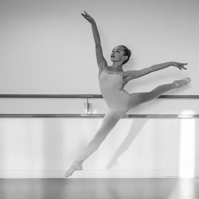 Illustration Stage de Juillet : Classique & Barre à Terre