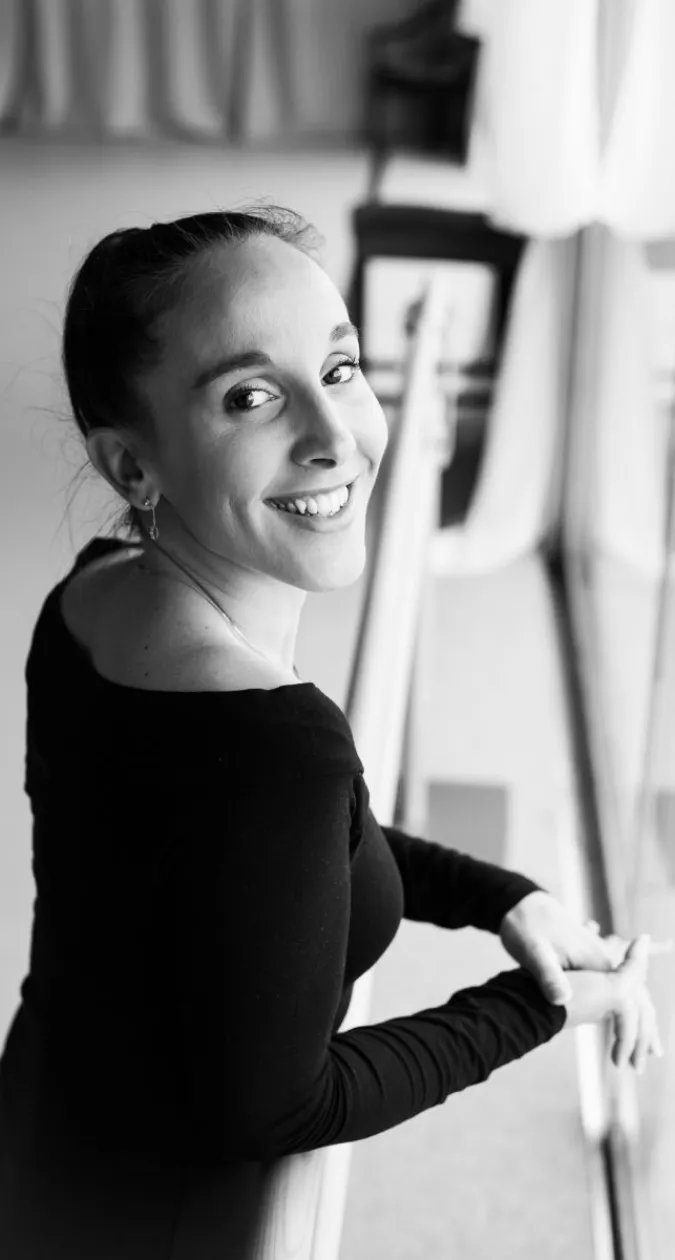 Illustration : Lola Botella: Directrice & Professeur de Danse